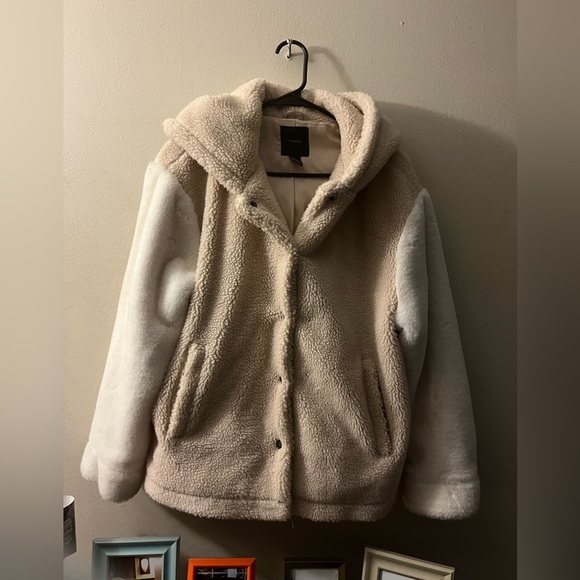 Ladies Winter Jacket - Picture 1 of 5